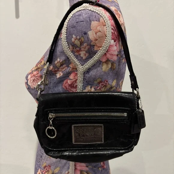 Coach poppy glossy liquid leather top handle mini pouch shoulder bag - Picture 2 of 16